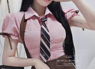 Aram(아람)带你进浴缸，在这些定制图片里乐趣无极限。