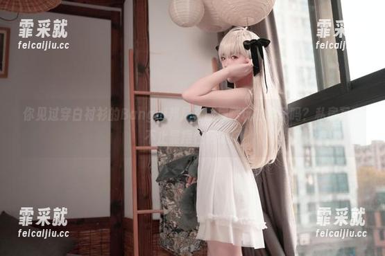 Bangni邦尼 你见过穿白衬衫的Bangni邦尼在厨房嗨玩的样子吗?私房写真不止显摆性格哦!