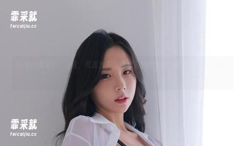Habin夏彬(하빈)说，死库水不仅是泳衣的代名词，还是一种人生哲学？