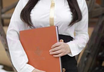 MFStar模范学院 – 唐琪儿il不愧是潮女，最新皮衣分享，竟然让我想了这么久