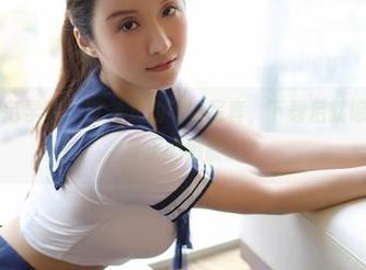MFStar模范学院 – 艾希儿的毛衣写真，下载后就像拥抱了整个冬天的懒散。