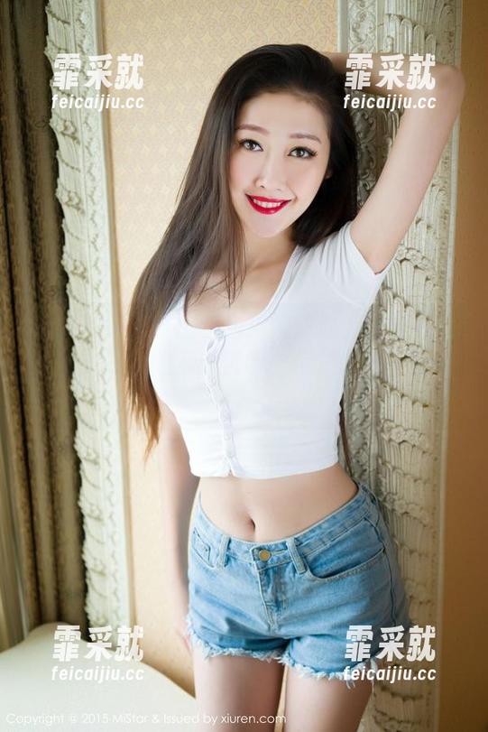 MiStar魅妍社-王婉悠 MiStar魅妍社 - 当王婉悠遇上白衬衫:图集中藏着的穿衣哲学,你准备好下载吗?
