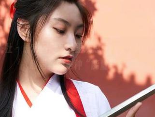 MiiTao蜜桃社 – 最新图册里，王婉悠Queen用白衬衫告诉我，时尚真的是种“能量”。