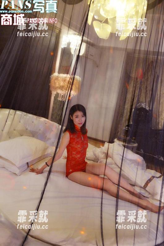 PANS写真-水水 PANS写真 - 水水的新模试镜:图库分享,不可思议的搭配、姿态…呃,真有创意