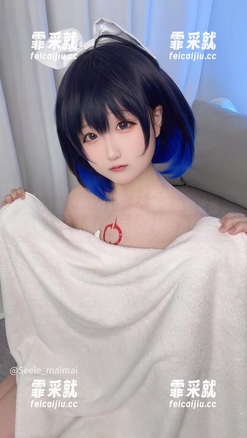 Seele麦麦的厨娘全套：从菜品到姿态，每一帧都值得你下载来细细品味！