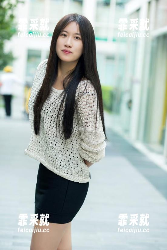 TuiGirl推女郎 - 当何奕恋的比基尼作品集又一次更新时，谁能拒绝那种挑战极限的吸引力？