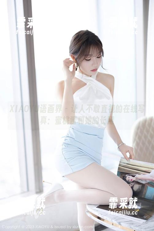 XIAOYU语画界-蜜桃酱 XIAOYU语画界 - 让人不敢直视的在线写真:蜜桃酱和她的长腿