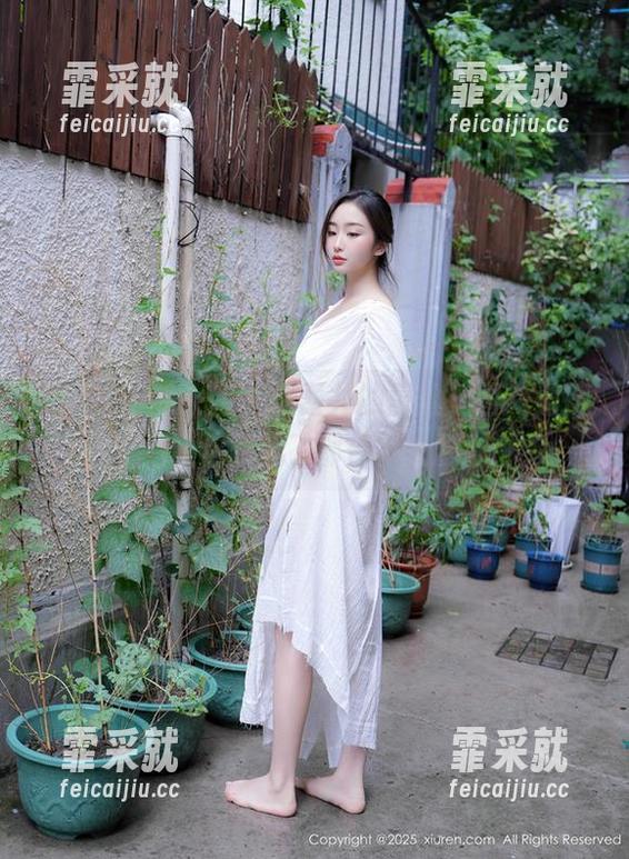 Xiuren秀人网-伊雪儿 Xiuren秀人网 - 伊雪儿的蕾丝,图片秀得让你想起了那件旧衣服