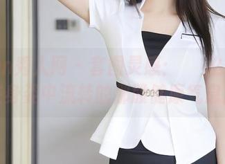 Xiuren秀人网 – 套图灵感：婠婠么的瑜伽在身姿中流转的那股健康气息。
