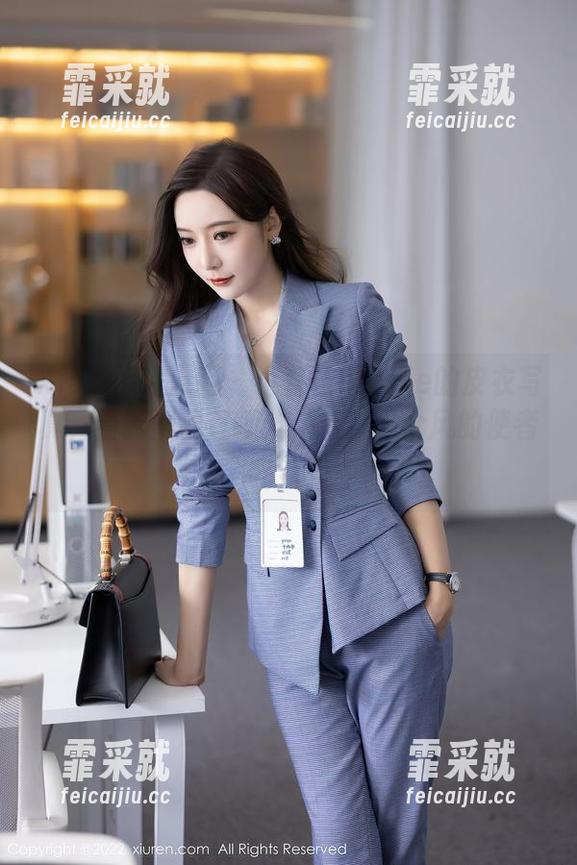 Xiuren秀人网 - 小薯条nienie的皮衣写真，看到得我直呼：“这就是个风的使者吗？”