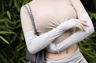 Xiuren秀人网 – 晓梦may的比基尼合集：不说你也知道的夏日调调