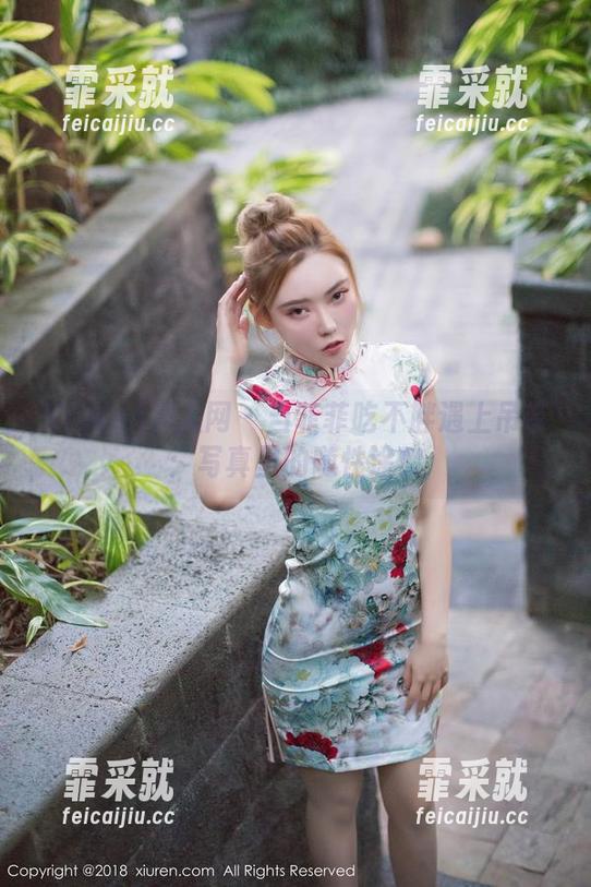 Xiuren秀人网-菲菲吃不胖 Xiuren秀人网 - 当菲菲吃不胖遇上吊带:写真里的随性涂鸦