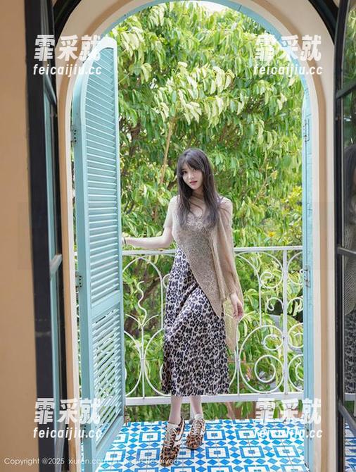 Xiuren秀人网 - 许诺Sabrina的镂空写真其实是网盘中的一场幻觉