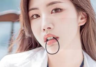 高清图册中的Yebin(전예빈)皮衣，真让人想偷一件！