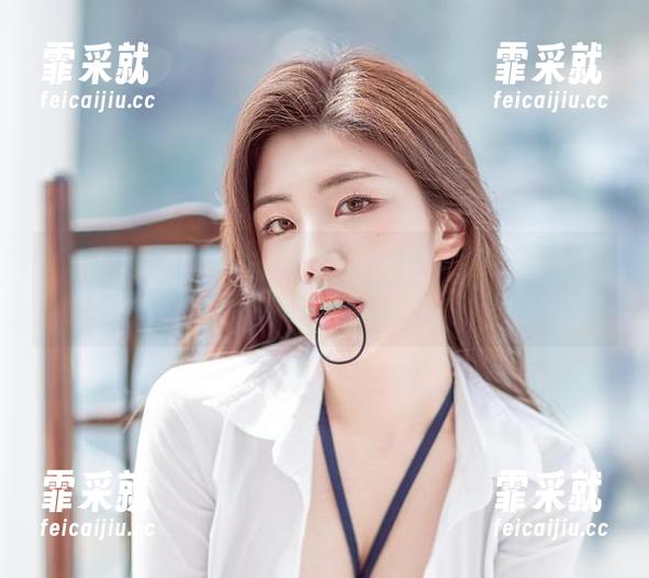 高清图册中的Yebin(전예빈)皮衣，真让人想偷一件！