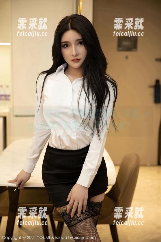 YouMi尤蜜荟-蛋蛋_egg YouMi尤蜜荟 - 原图就是答案:蛋蛋_egg的旗袍穿搭怎么那么俏皮?