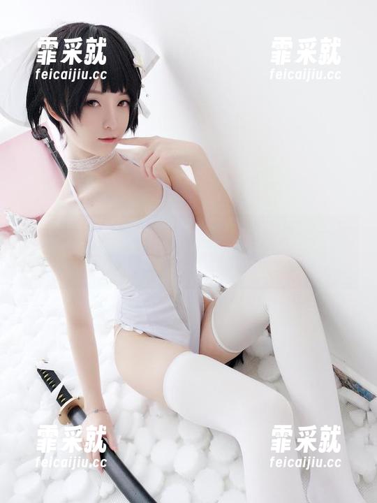 一小央泽 一小央泽的夏日高清图册,翻一页又一页,发现每张都是隐秘的光景。
