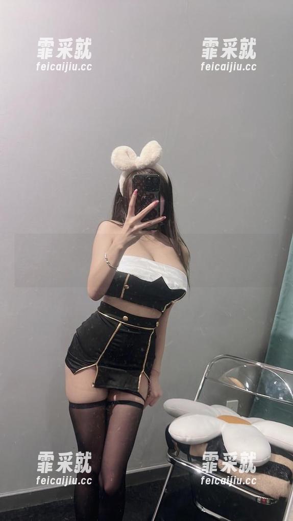 兔宝妮to 微密圈 - 兔宝妮to的空姐Online:图片里飞翔的小心思
