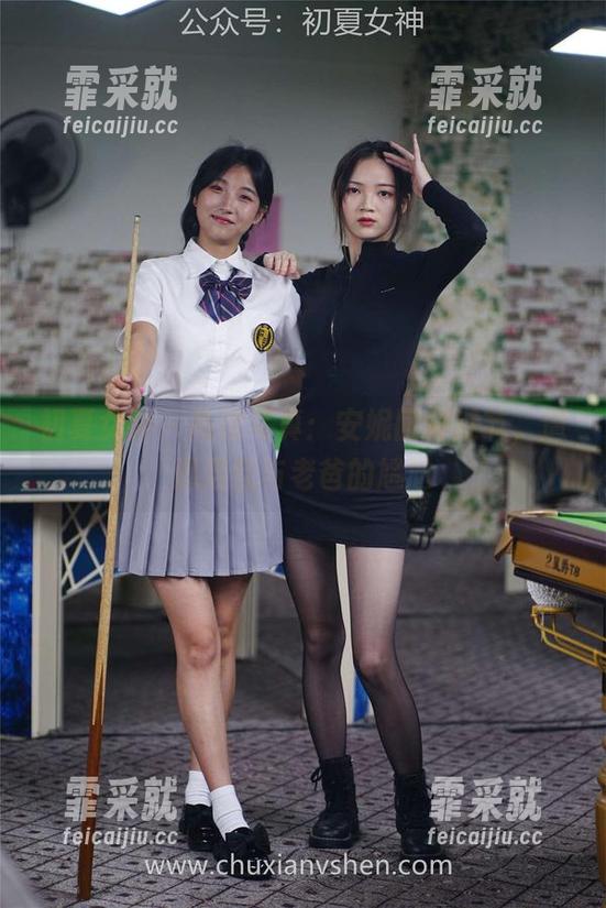 初夏女神-安妮 初夏女神 - 高清写真:安妮回村过节,遭遇混乱与老爸的尴尬