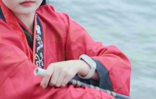 初夏女神 – 别人逛街买买买，柒柒出门别无所求，图片下载随意来