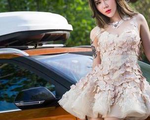 头条女神 – 浴缸里的所有奇思妙想：周熙妍带给你的免费下载