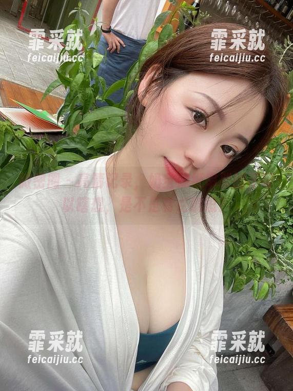 奶宝妹纸 微密圈 - 高清记录,奶宝妹纸串联的不可以瞎想,是不是有点意思?