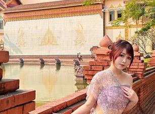 高清写真里的宝儿mysterial修女，似乎在说“我是一个与众不同的修女”。