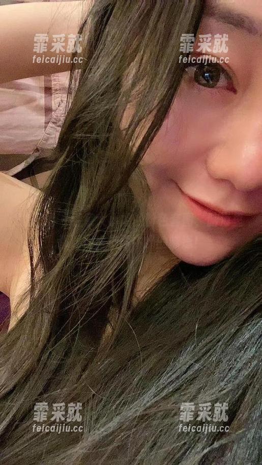 宸大小姐 微密圈 - 看宸大小姐的粉色套图,脑海里都浮现出草莓牛奶的味道!