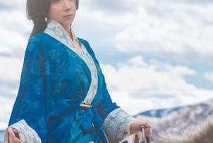 当小和甜酒遇上丝袜，美图成了‘绝美’的意外！