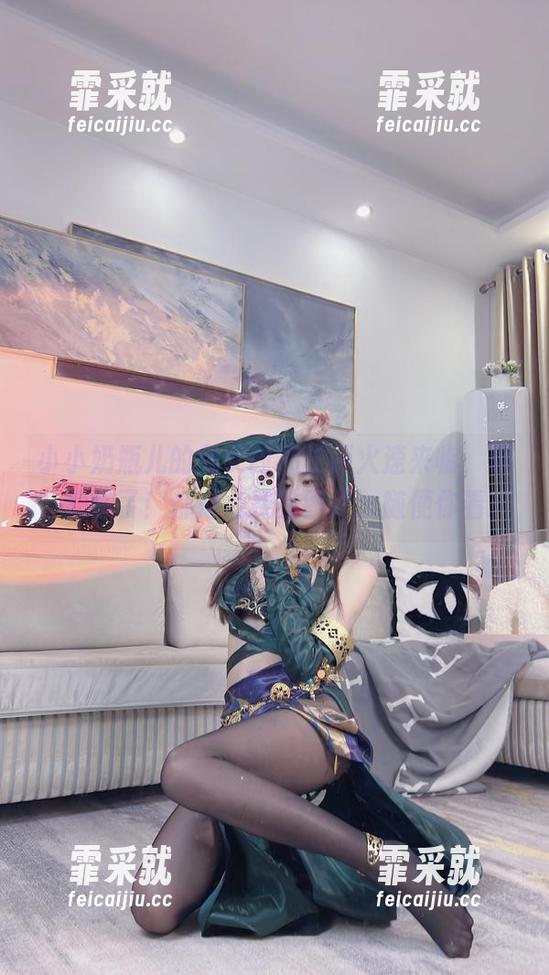 小小奶瓶儿 小小奶瓶儿的兔女郎加长版火速来临,哦,别忘了!都是免费的图片,随便你看!