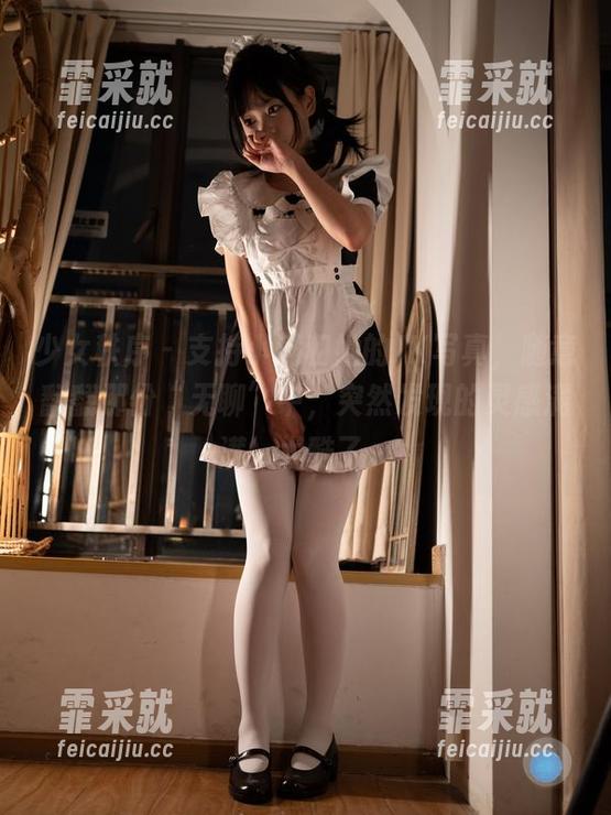 少女秩序-小满 少女秩序 - 支持小满和她的JK写真,随意翻翻那份“无聊”中,突然发现的灵感满满,太酷了。