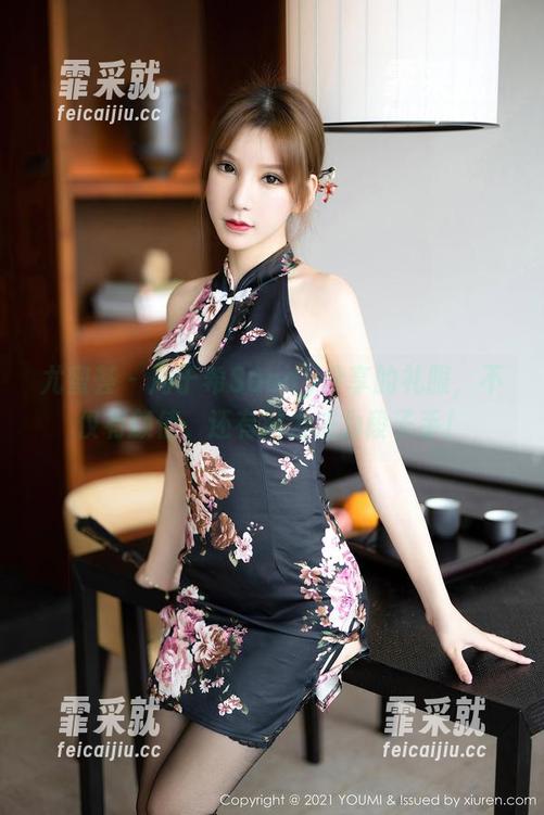 尤蜜荟 - 周于希Sandy分享的礼服，不仅有颜值，还有潜力成为段子手！