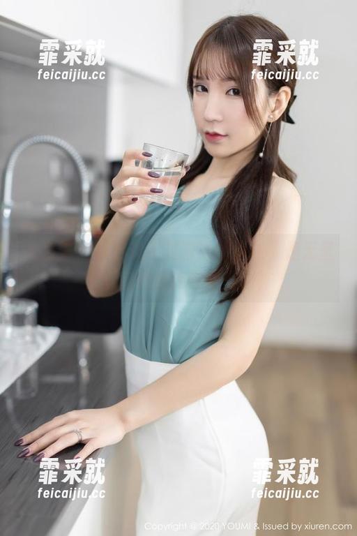 尤蜜荟-黄歆苑 尤蜜荟 - 看!这不是普通的棉袜,是无圣光下的黄歆苑独家美图!