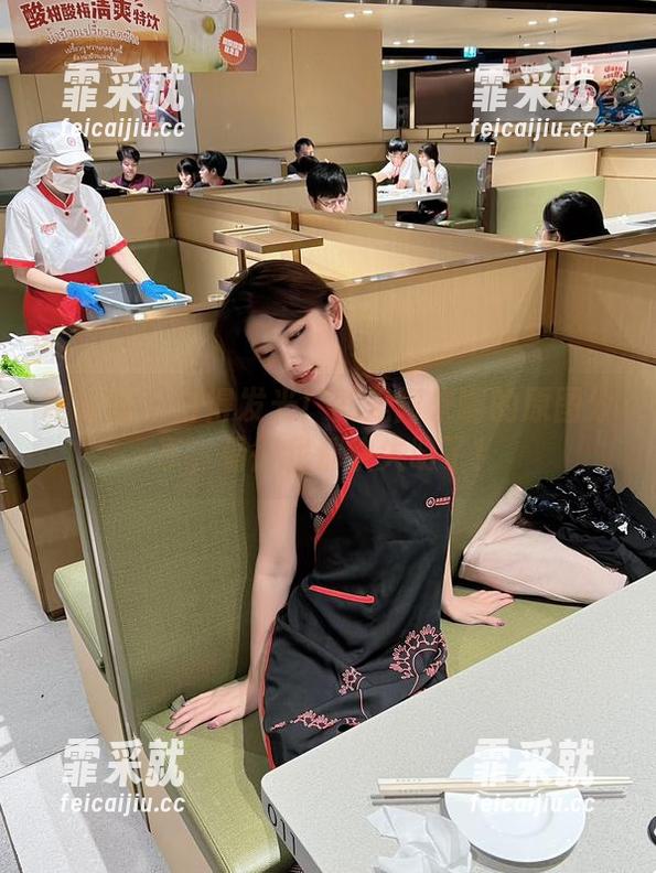 微密圈 - 白得发光！就是阿朱啊的原图分享，看得我都快失明了！