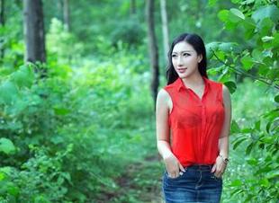 推女郎 – 真实再现，田芯娜与她的红裙在高清下的无理取闹。