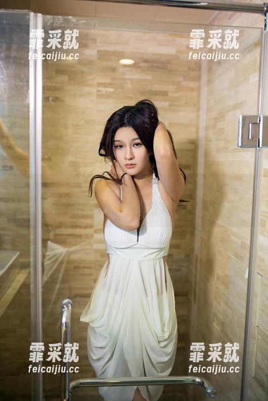 推女郎-谭冰 推女郎 - 看,谭冰穿着棉袜走来的闲适时光,下载不需要犹豫!