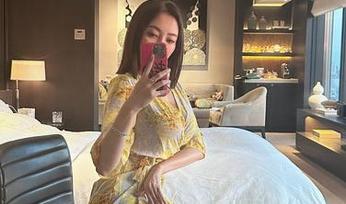 微密圈 – 果儿Victoria的旗袍精华图集：其实我也很想试试！