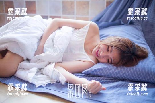果团网 - Miss琪的海边日常：原图VS精选，相信一定有戏！