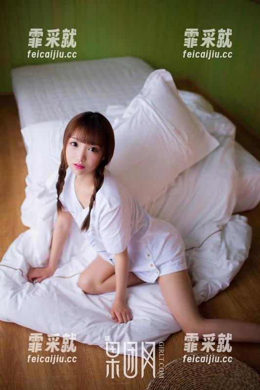 果团网 - 看着陈雅漫的丝袜图片，紧密的线条像是诱惑又不失优雅，怎么每次都能如此抓心呢？