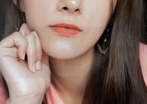 梦丝女神 – 花月舞与她的棉袜小窝，分享图库的嬉闹