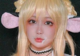 在线欣赏椒妮佐仁，作品里的珍珠好像随时要跳出来了！