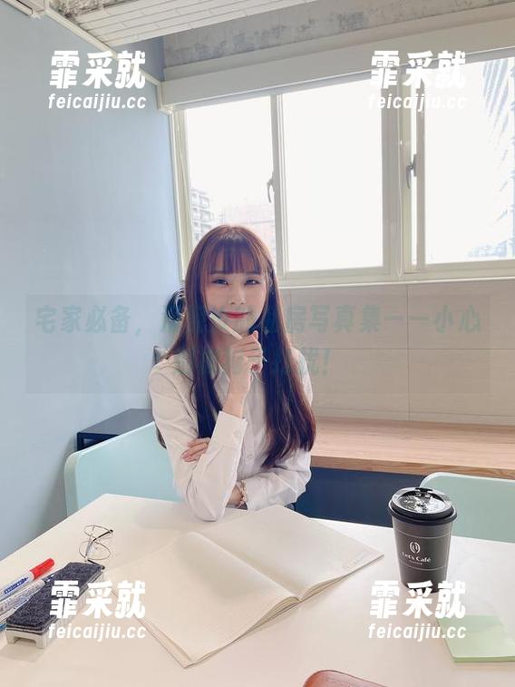 宅家必备，泥泥汝的私房写真集——小心别被狗子打扰！
