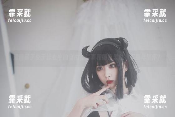 清颜颜子处于泳衣中的自由，写真和图包里总有点别样情怀？