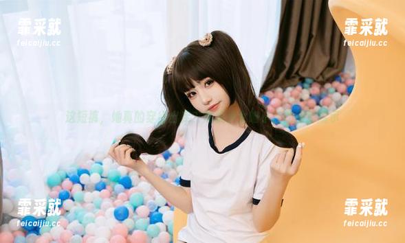 爆机少女喵小吉 这短裤,她真的穿得出库?爆机少女喵小吉的图库展示