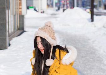 爱蜜社 – 噢，陈思琪Art的网盘写真，白丝与我半天的不解之缘…