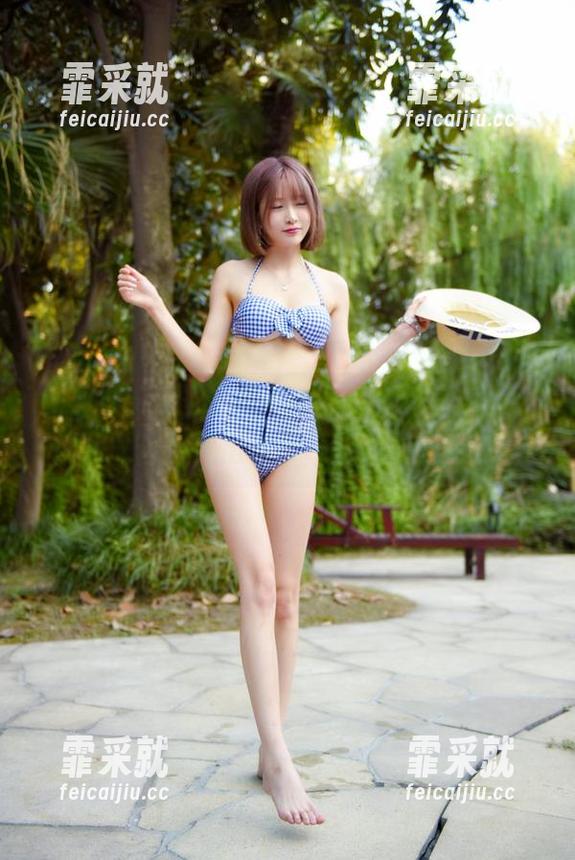 王羽杉的万圣节最新cos魂牵梦萦，不知道品牌是不是出错了，居然那么好看？