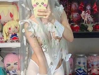 原图里的“白栎Shirly”：恶毒白兔补的灵魂出窍