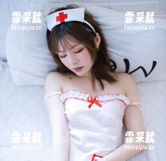 白露Bululu的丝袜博物馆，不小心成了“美图”对决！