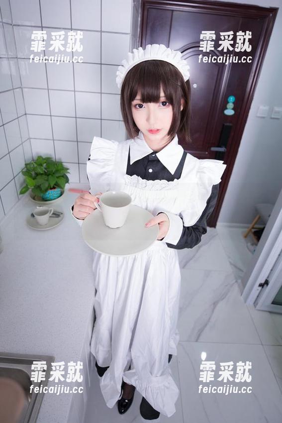 神乐坂真东 精选图片,看神乐坂真东如何把豹纹穿出了新活力,真想“借”几件!
