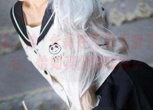 天使在线：神沢永莉在写真里留下一片羽毛，恰如其分的暧昧。
